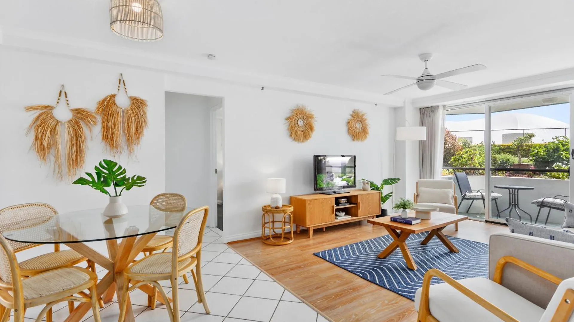 דירה גולד קוסט Beachfront 2-Bed With Pool, Bbq & Tennis Court